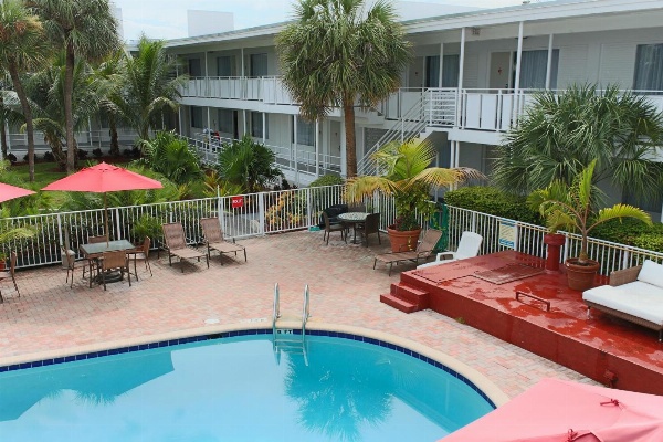 Hotel Collins image 5